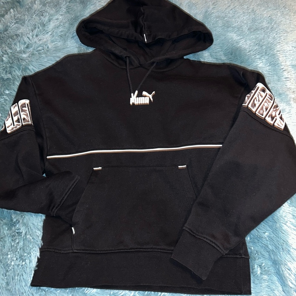 Puma size Small hooded sweatshirt